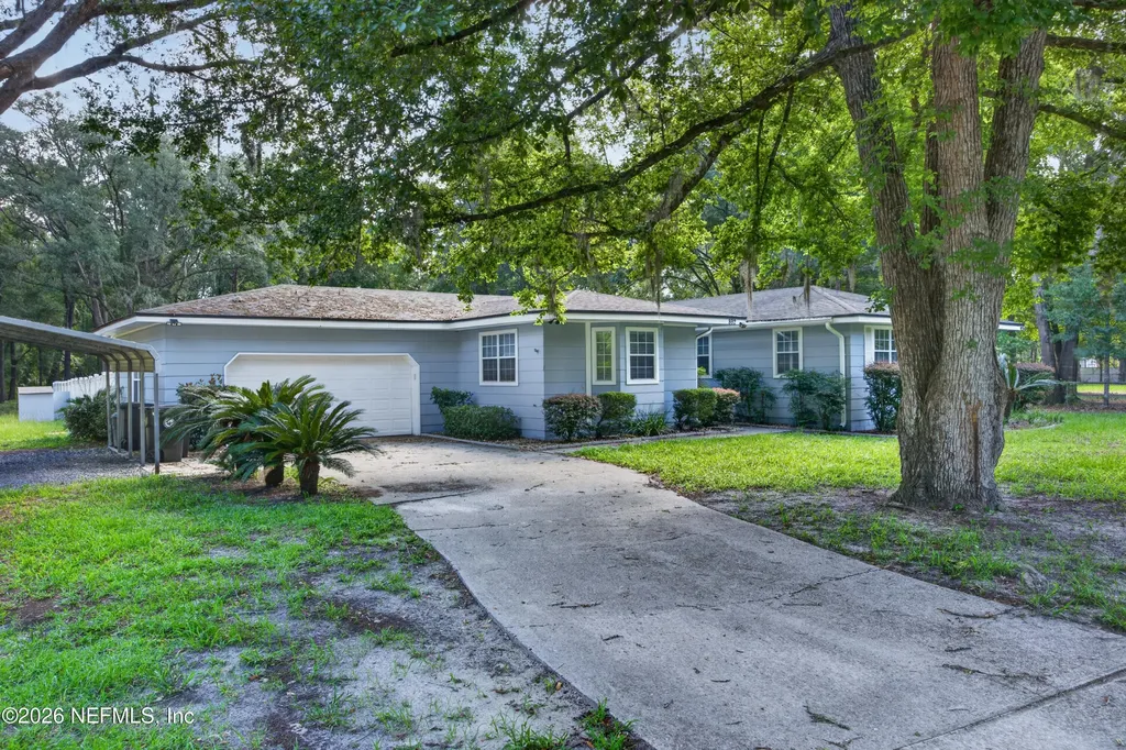 892 Branscomb Road Green Cove Springs FL 32043