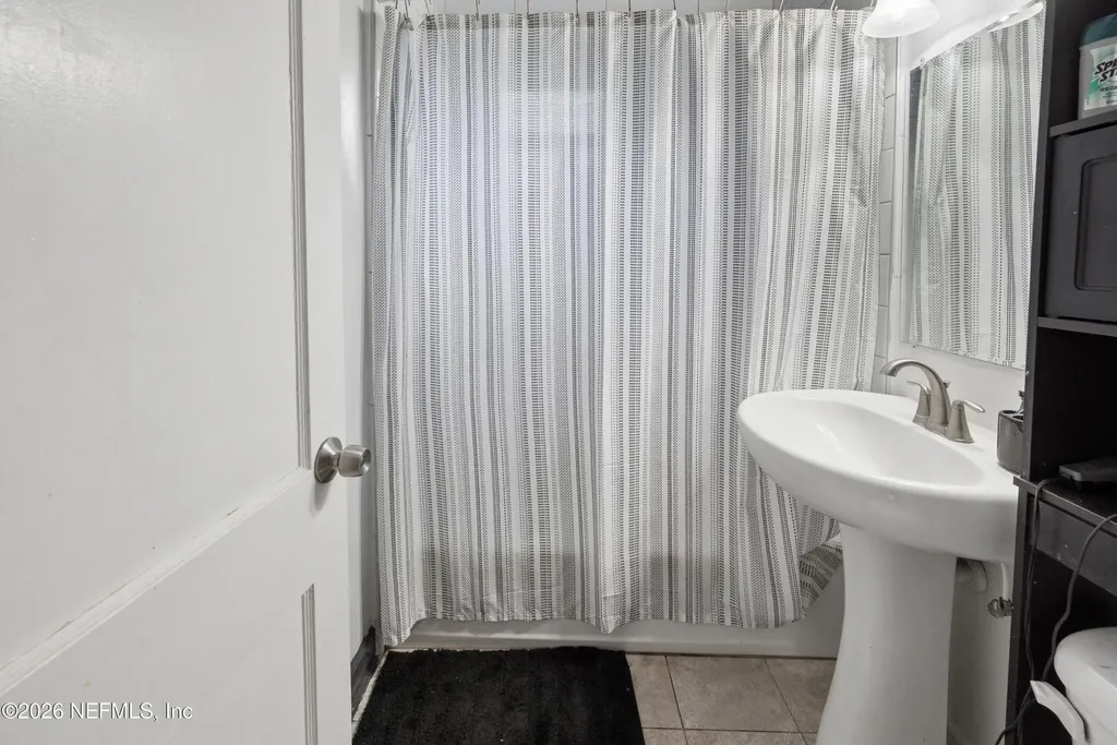 137 W Washington Street Starke FL 32091