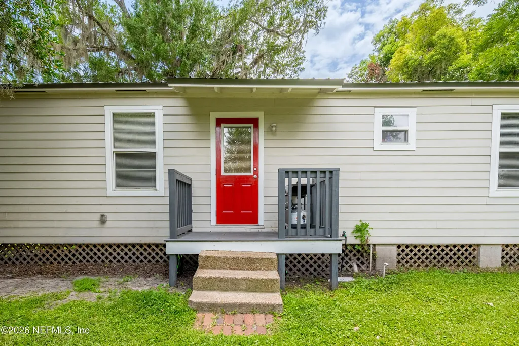 137 W Washington Street Starke FL 32091