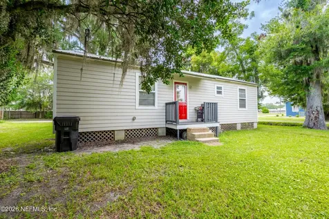 137 W Washington Street Starke FL 32091