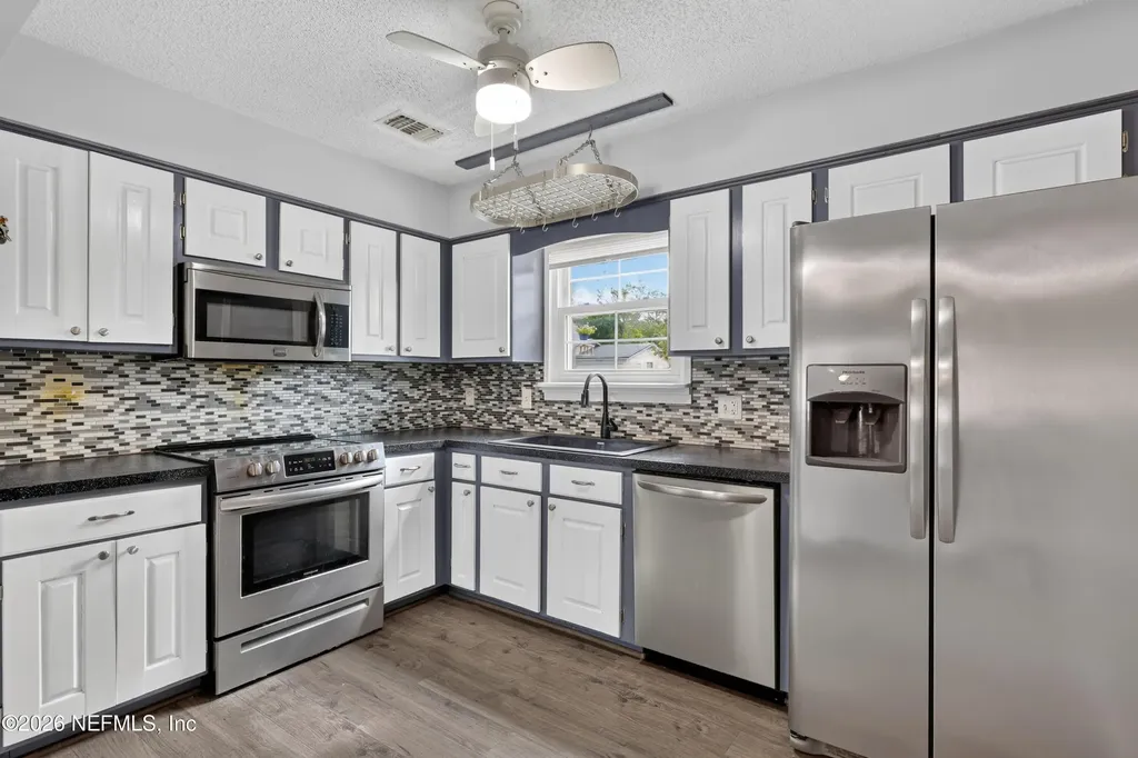 2084 Broad Oak Drive Jacksonville FL 32225