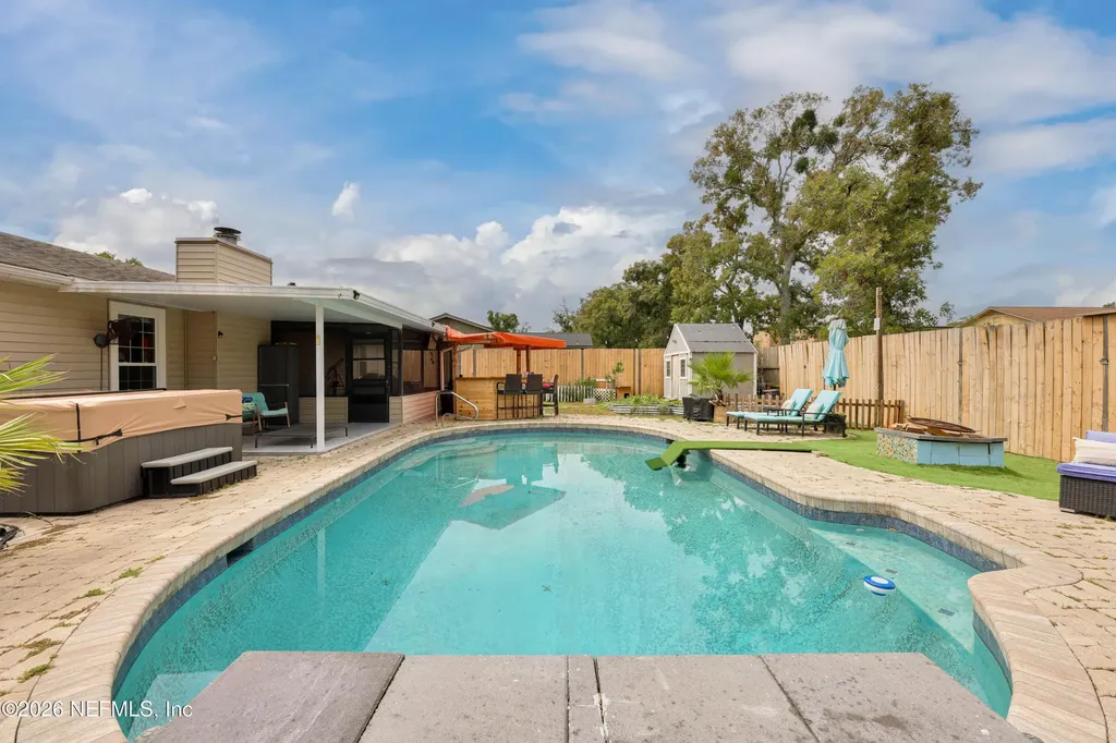 2084 Broad Oak Drive Jacksonville FL 32225