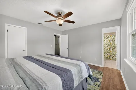 2084 Broad Oak Drive Jacksonville FL 32225