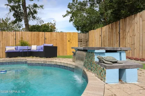 2084 Broad Oak Drive Jacksonville FL 32225