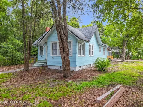 153 E 43rd Street E Jacksonville FL 32208