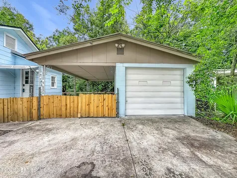 153 E 43rd Street E Jacksonville FL 32208