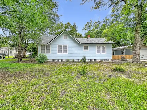 153 E 43rd Street E Jacksonville FL 32208