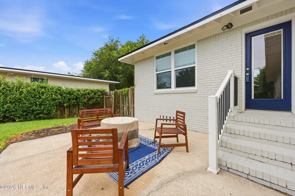 4385 Worth Drive E Jacksonville FL 32207