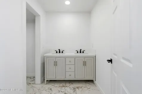 2614 SW 14th Drive Gainesville FL 32608
