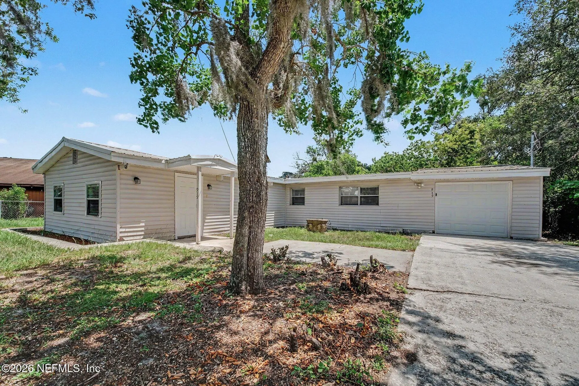 919 Crest Drive E Jacksonville FL 32221