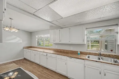 919 Crest Drive E Jacksonville FL 32221