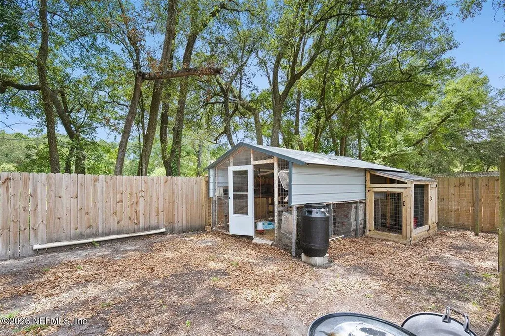 1889 Faye Road Jacksonville FL 32218