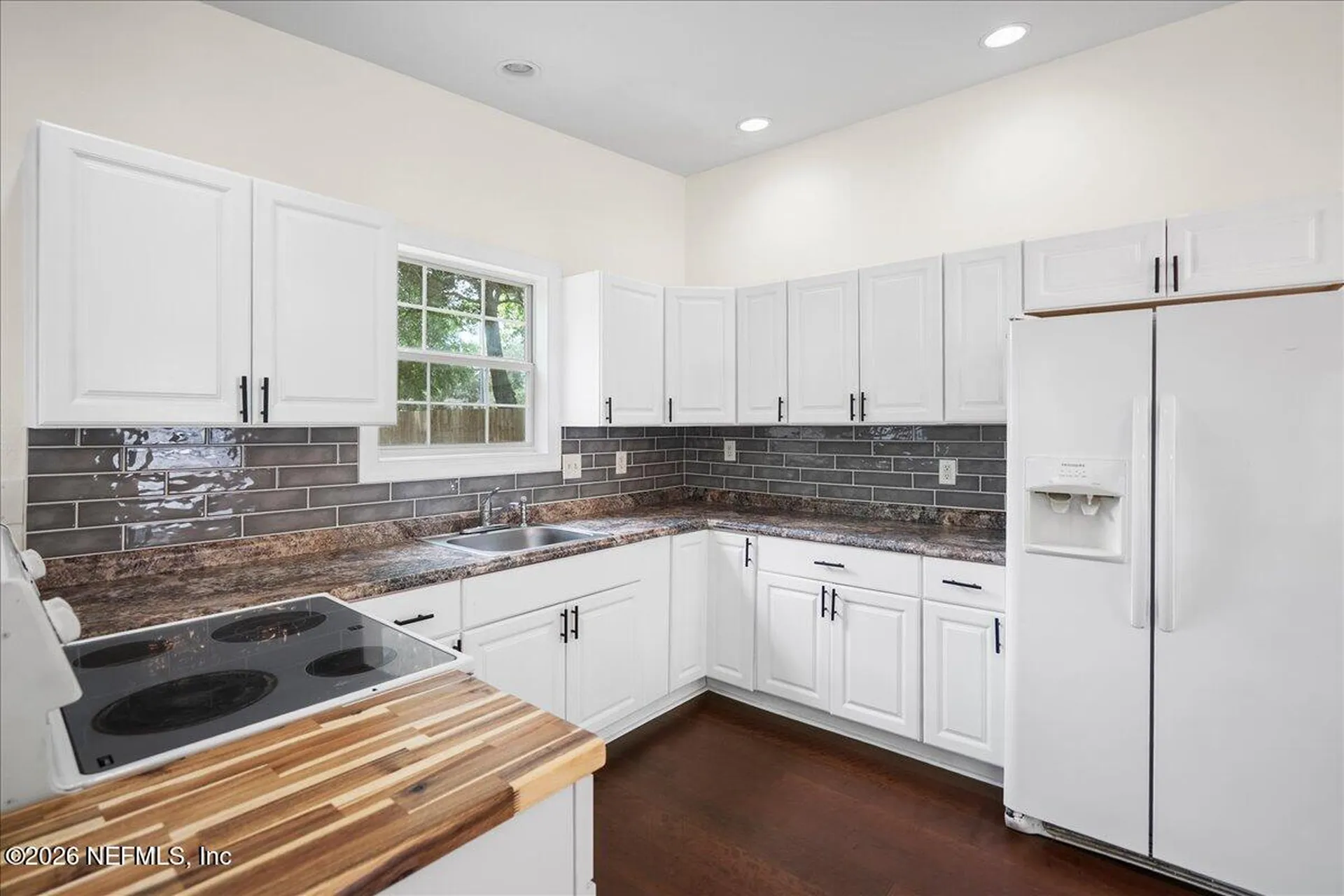 1889 Faye Road Jacksonville FL 32218