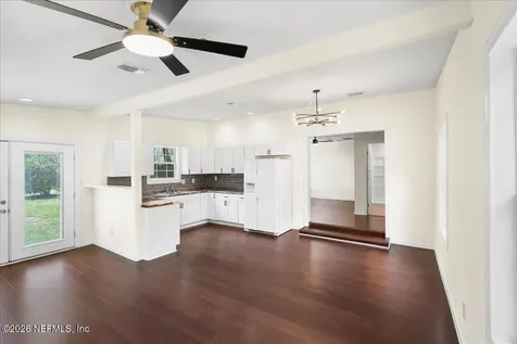 1889 Faye Road Jacksonville FL 32218