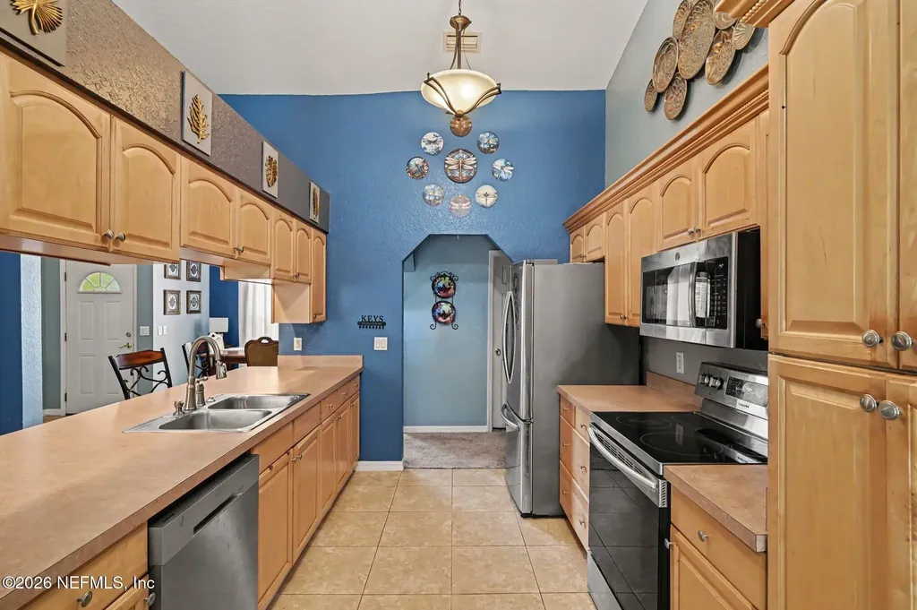 35 Plantation Road Debary FL 32713