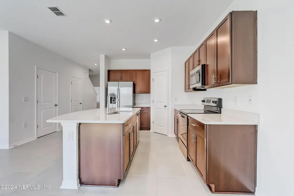 13115 Annies Walk Drive Jacksonville FL 32218