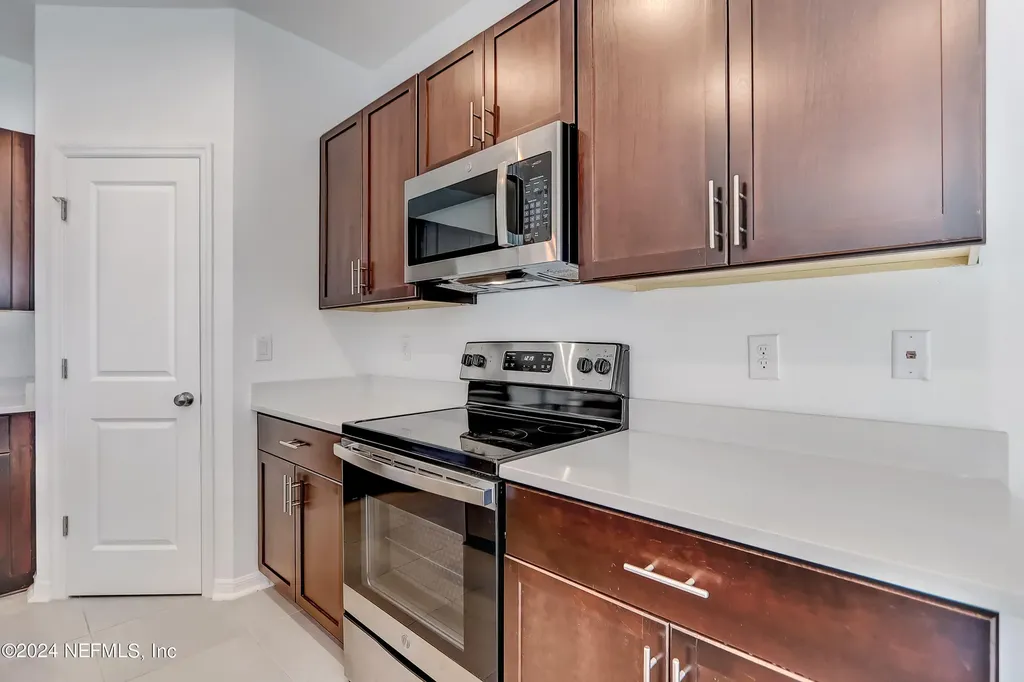 13115 Annies Walk Drive Jacksonville FL 32218