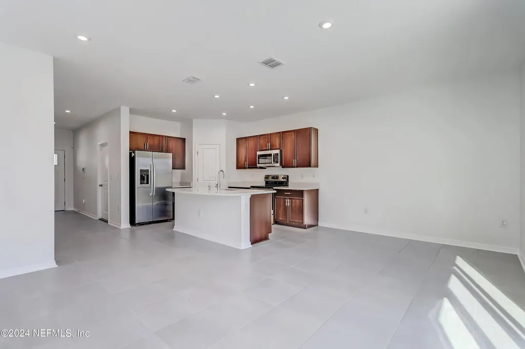 13115 Annies Walk Drive Jacksonville FL 32218