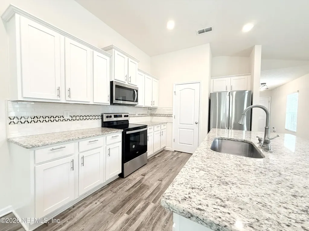 7838 Meadow Walk Lane Jacksonville FL 32256