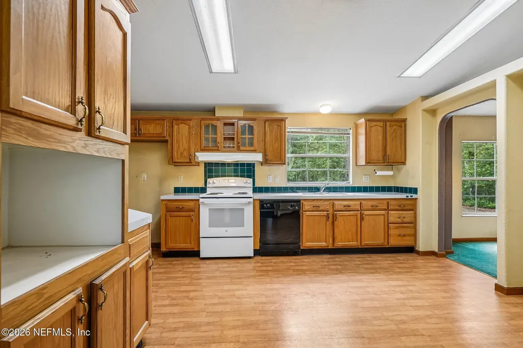 403 E Indiana Street Florahome FL 32140