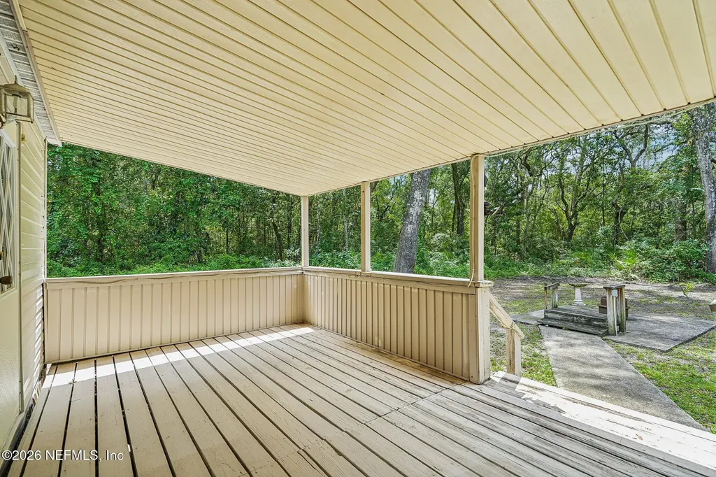 403 E Indiana Street Florahome FL 32140