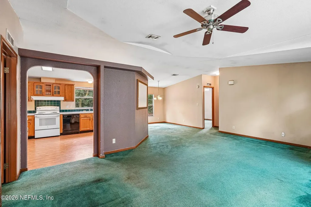 403 E Indiana Street Florahome FL 32140