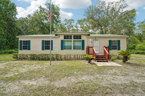 403 E Indiana Street Florahome FL 32140