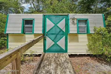 403 E Indiana Street Florahome FL 32140