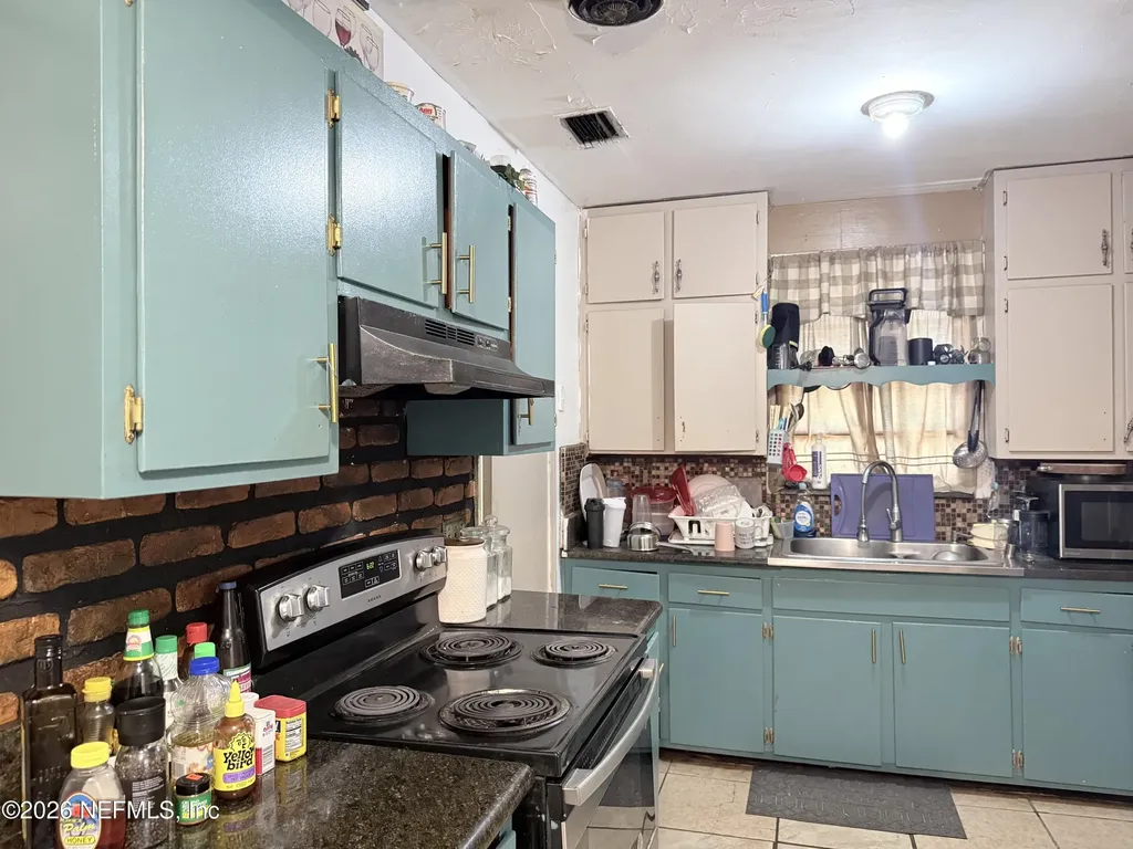 1053 Willis Drive Jacksonville FL 32205