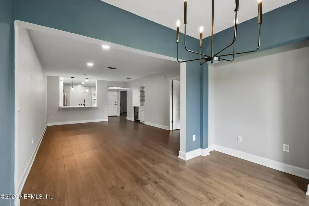 3809 Lavista Circle Jacksonville FL 32217