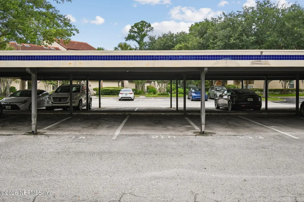 3809 Lavista Circle Jacksonville FL 32217
