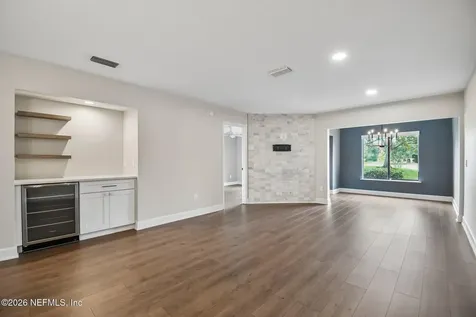 3809 Lavista Circle Jacksonville FL 32217