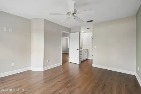 3809 Lavista Circle Jacksonville FL 32217