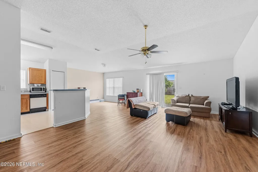3329 Cancun Drive E Jacksonville FL 32225