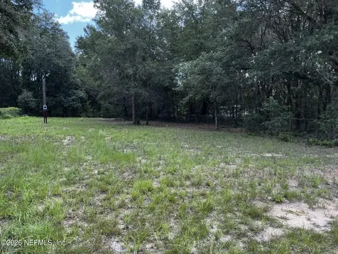 1018 Kitty Avenue Interlachen FL 32148