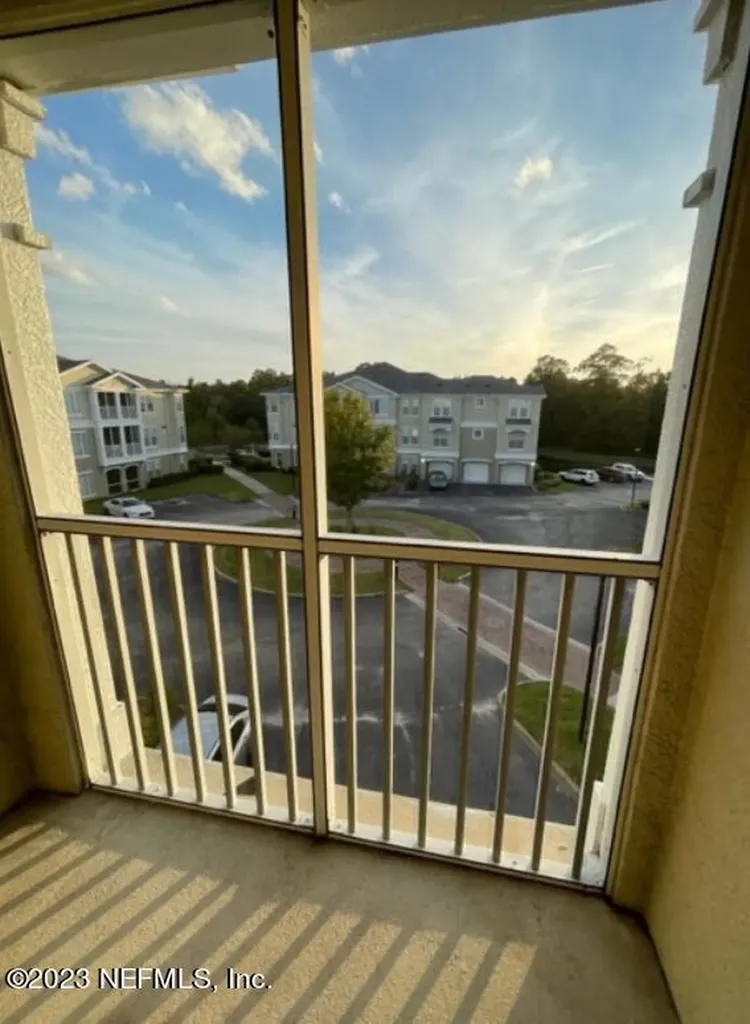 8290 Gate Parkway Jacksonville FL 32216