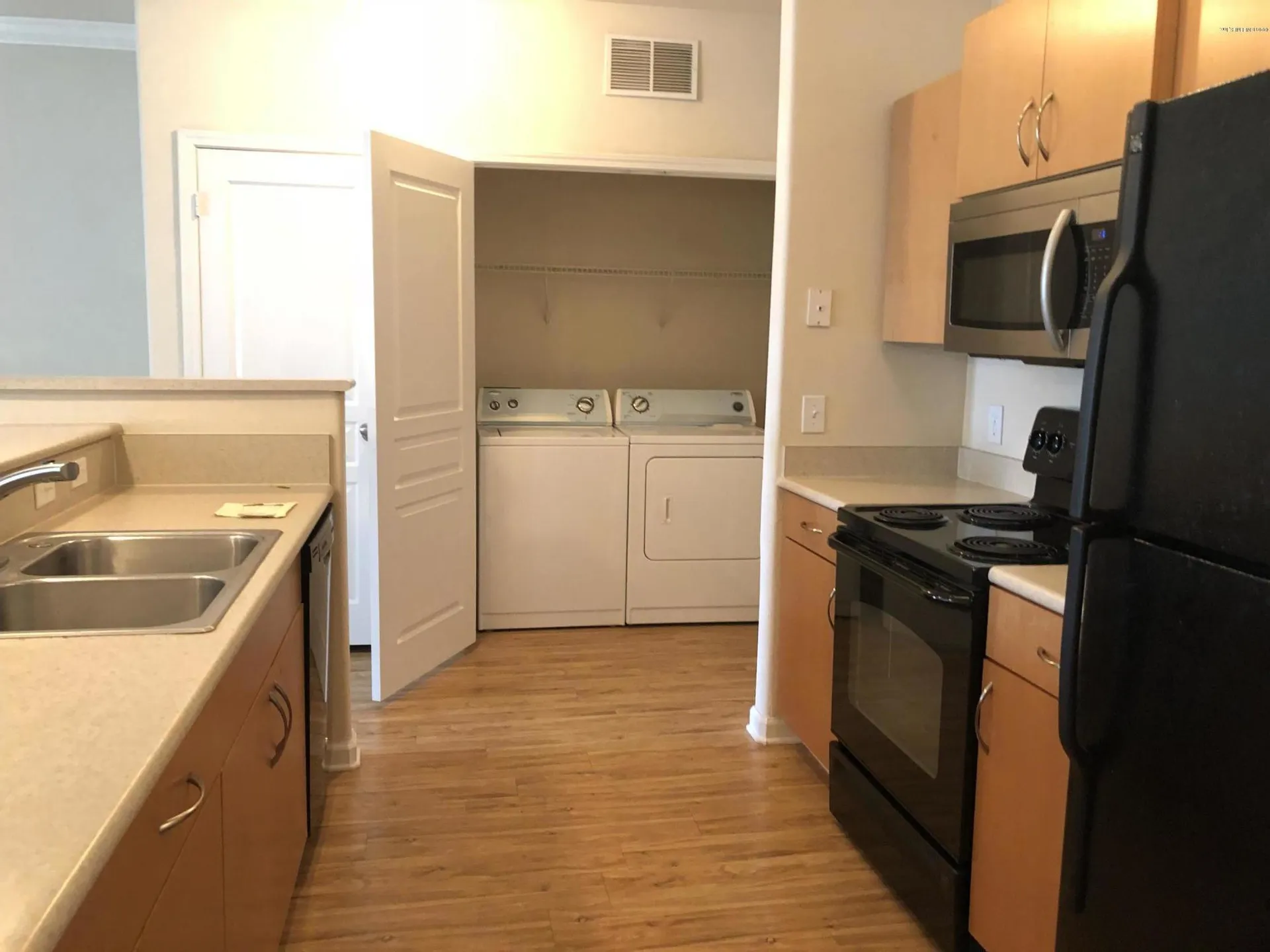 8290 Gate Parkway Jacksonville FL 32216