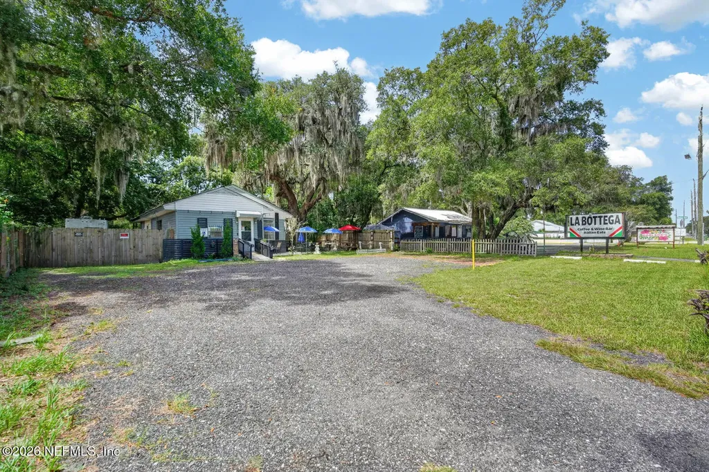 3323 St Johns Avenue Palatka FL 32177