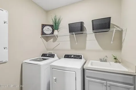 3977 Pondside Court Middleburg FL 32068