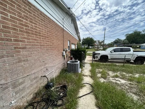 5820 Porsche Road Jacksonville FL 32244