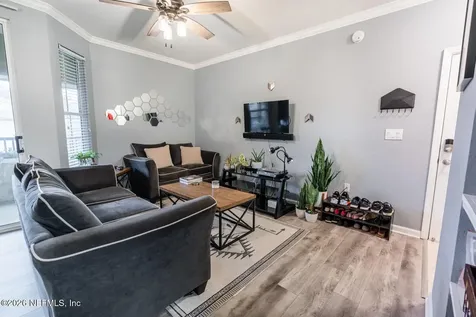 8539 Gate Parkway W Jacksonville FL 32216