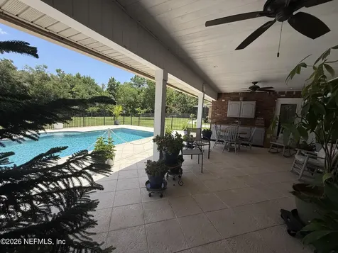 1393 Perth Road Jacksonville FL 32221
