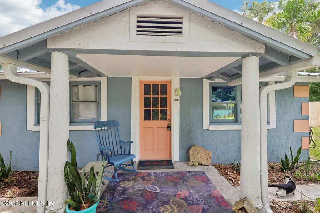 521 S 9th Street Crescent City FL 32112