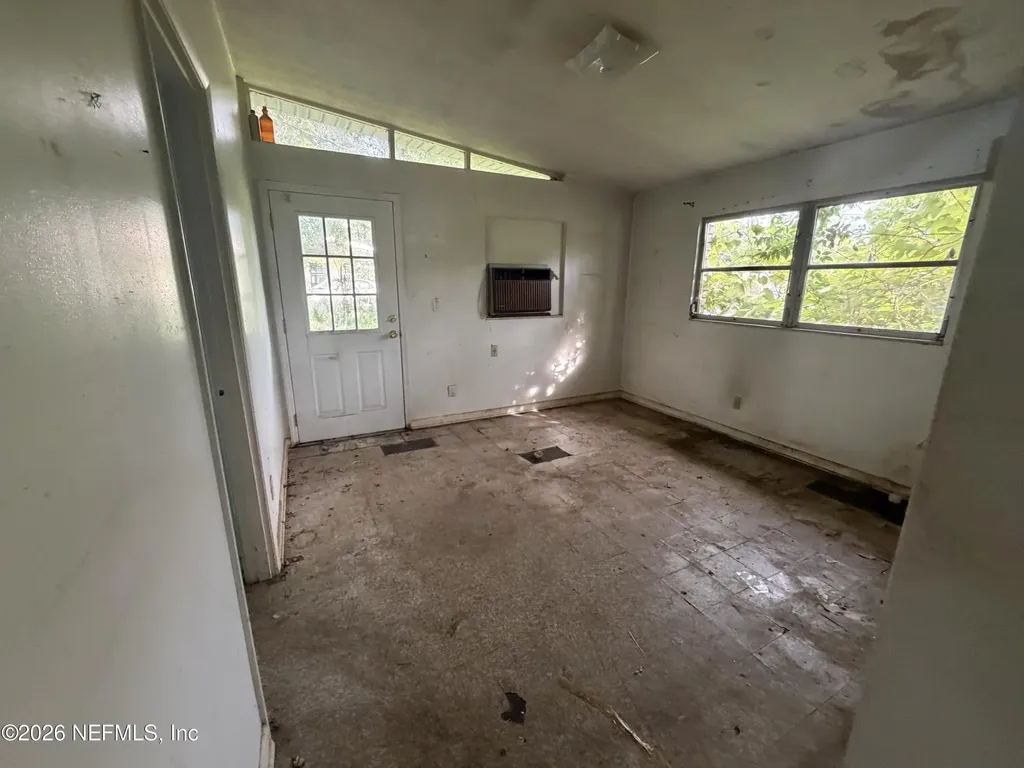 7606 Contour Drive Jacksonville FL 32221