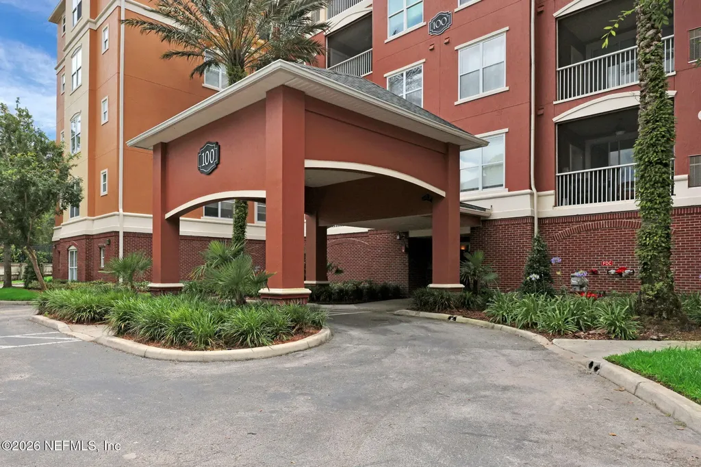 4480 Deerwood Lake Parkway Jacksonville FL 32216
