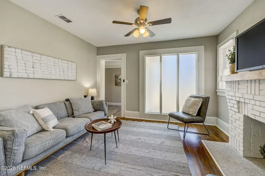 4633 Kingsbury Street Jacksonville FL 32205