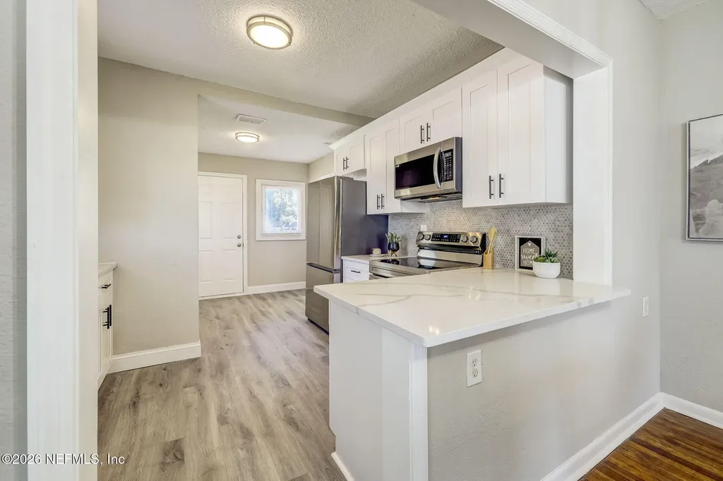 4633 Kingsbury Street Jacksonville FL 32205