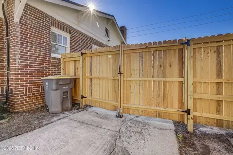 4633 Kingsbury Street Jacksonville FL 32205