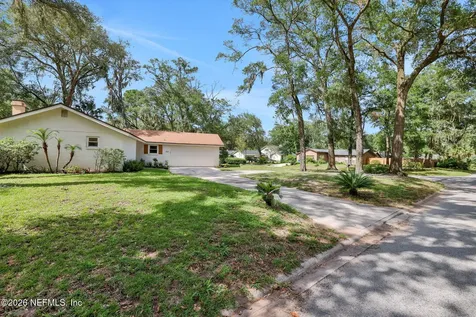 220 Tarrasa Drive Jacksonville FL 32225