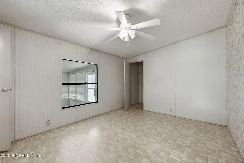 100 Alligator Circle Crescent City FL 32112